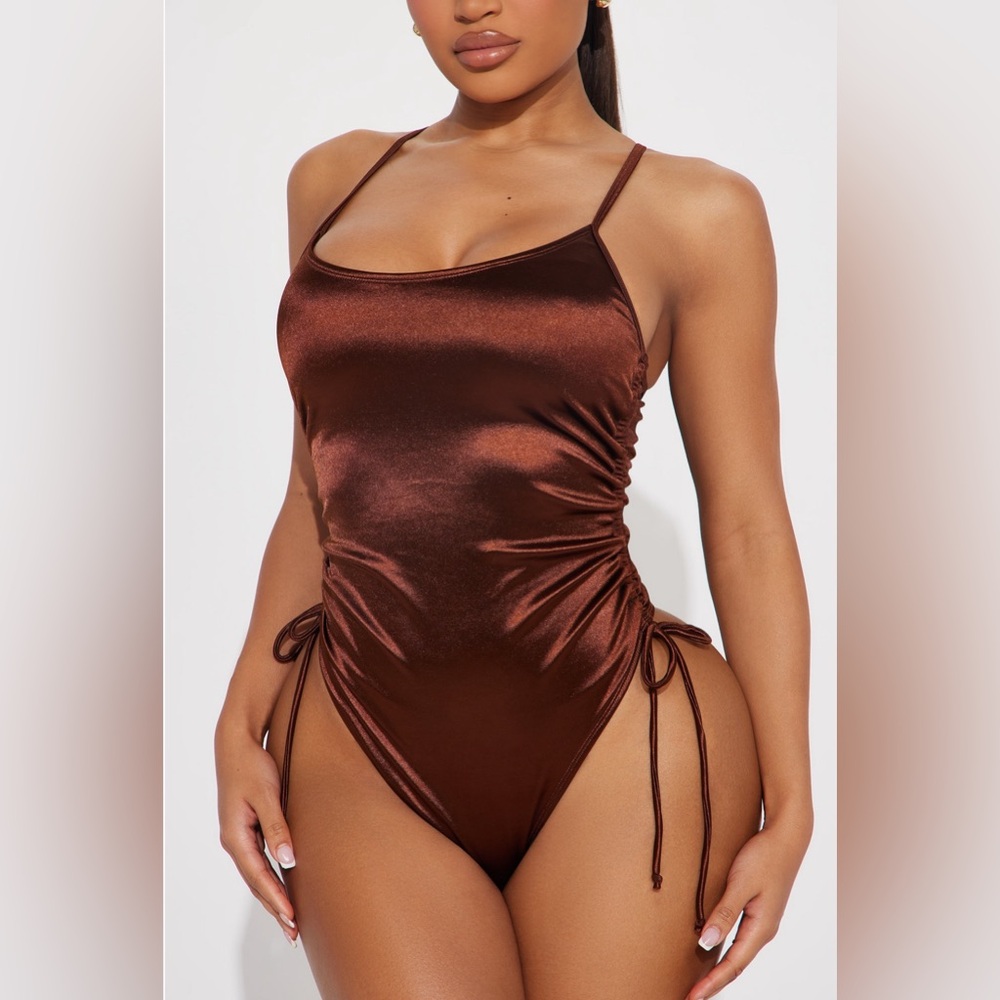 New fashion nova ruched satin stretchy swimsuit medium